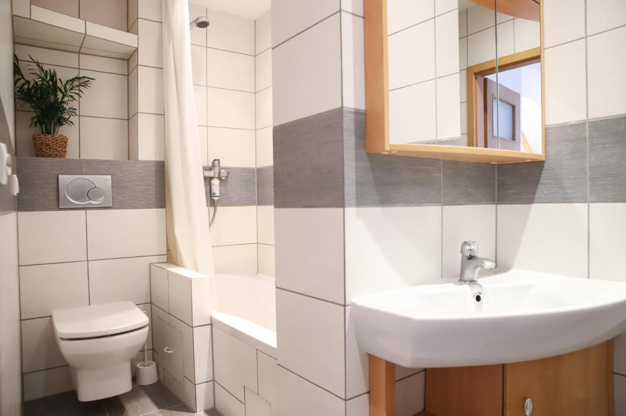 Lovely Apartment In City Center Of Jelenia Gora. Exterior foto